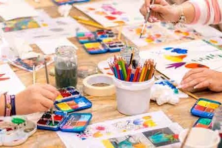 Talleres creativos: baile, redes, medioambiente
